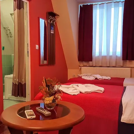 Hotell Garni 4*