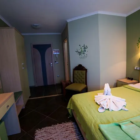 Garni Hotell 4*